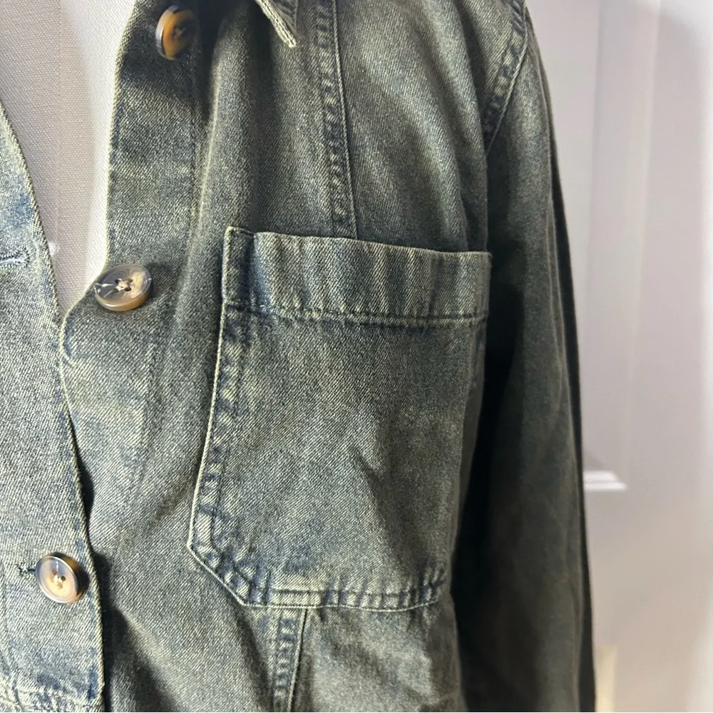 Joan Rivers Denim Shirt Jacket with Seaming Details (Size XS) - Picture 4 of 9